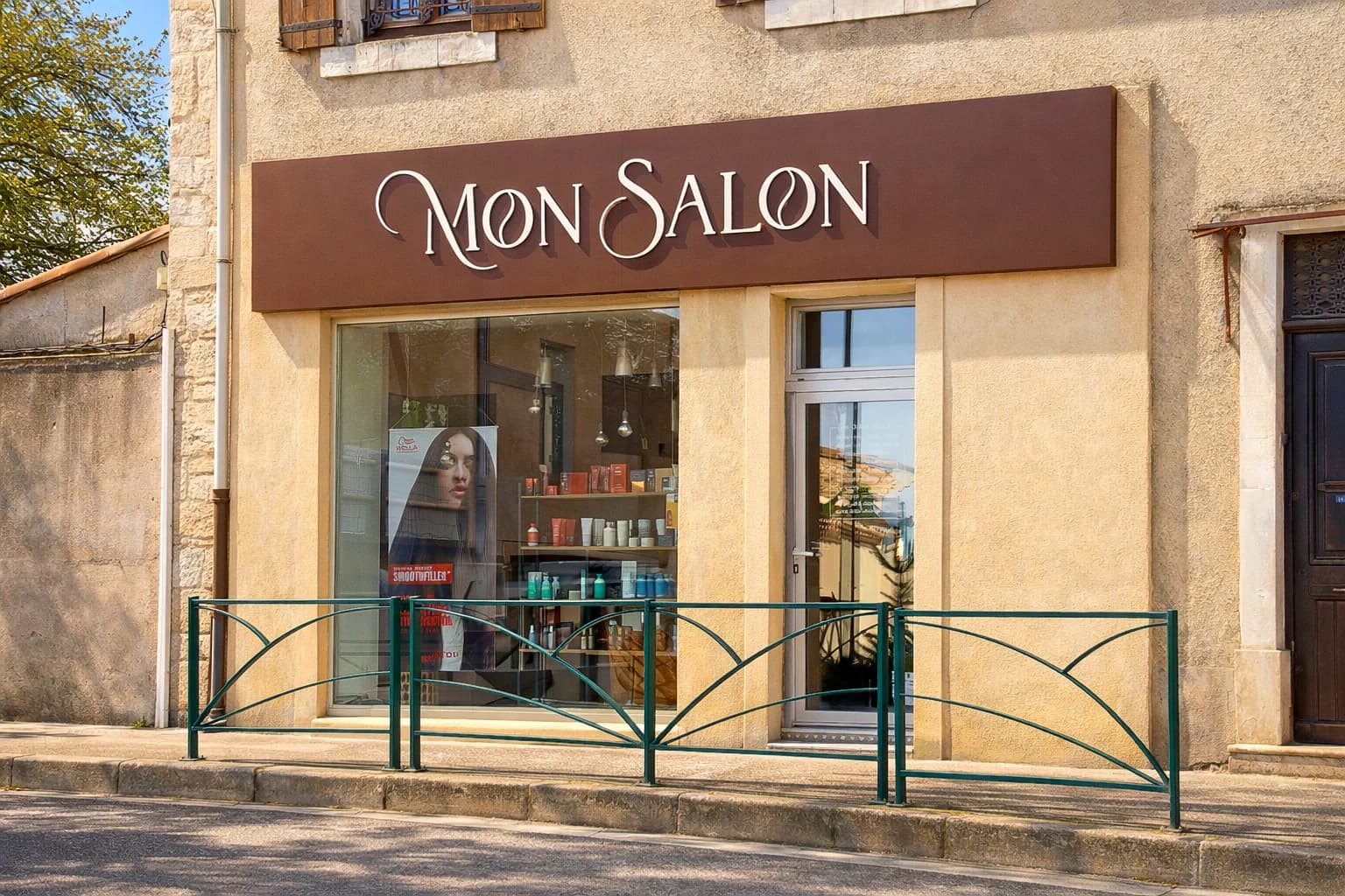 Façade de Mon Salon, Montée de la Molle