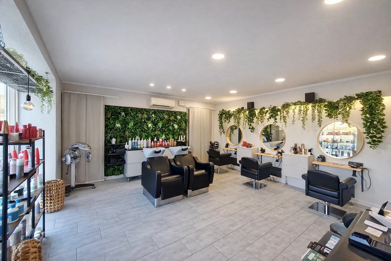 Espace de coiffure végétalisé de Mon Salon près de Malataverne